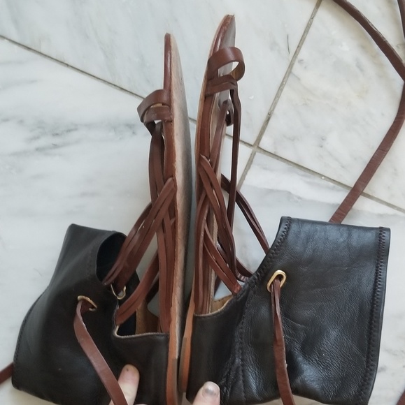 L.A.M.B leather Gladiator sandal - Picture 2 of 7